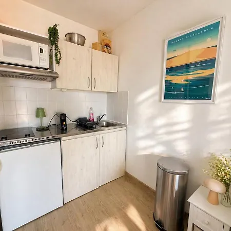 Lagoon View Direct Access شقة *